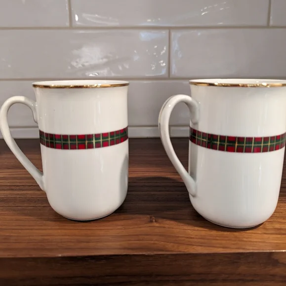 Georges Briard set/2 "The Hunt" mugs. - Picture 5 of 10